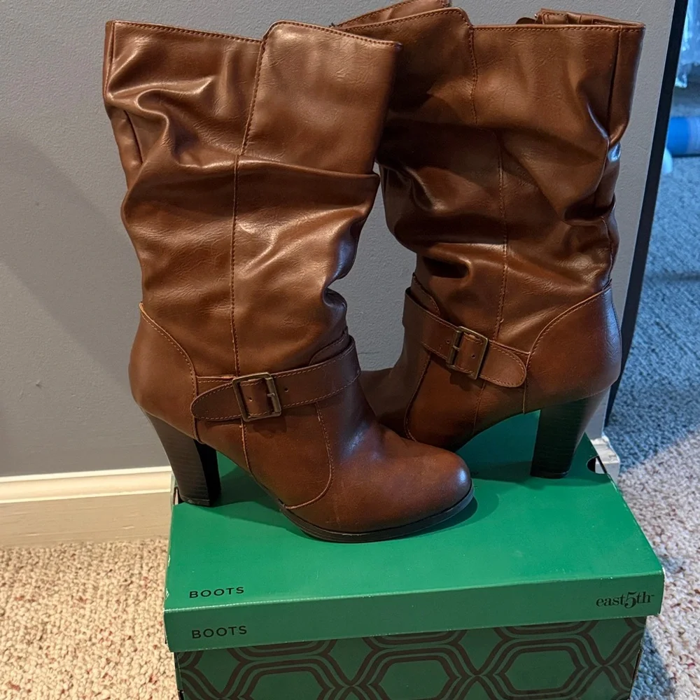 East 5th Women's Tan Slouch Heeled Boots - Picture 1 of 5